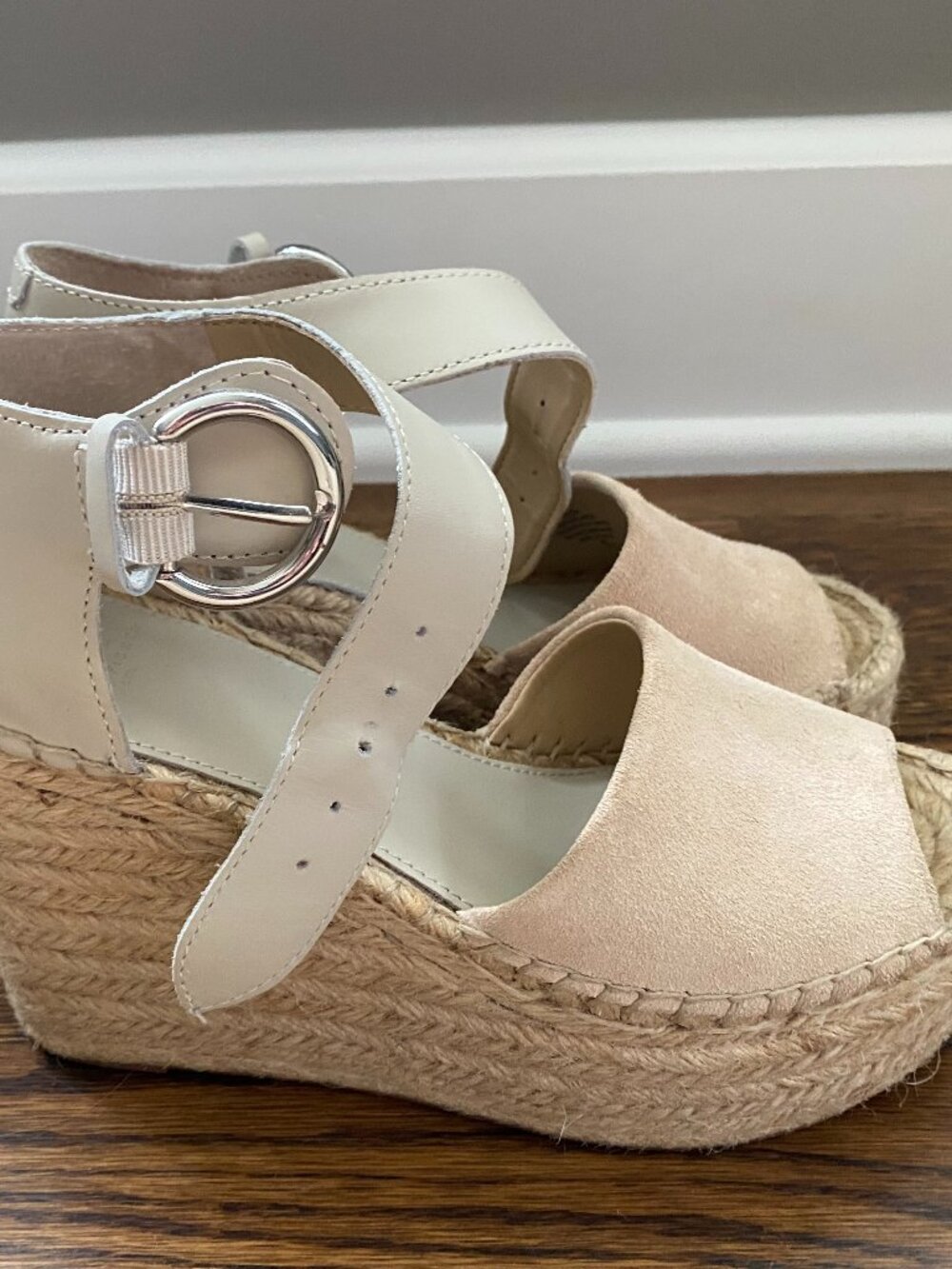 Marc Fisher MLALIDA platform sandal